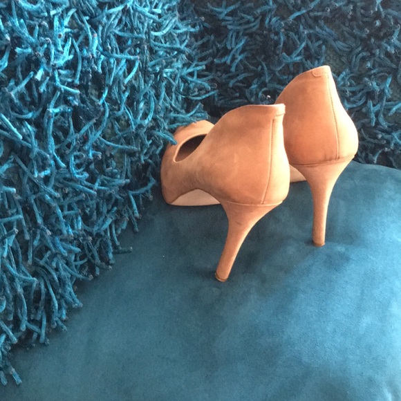 BcbgGeneration Pump - Picture 2 of 4